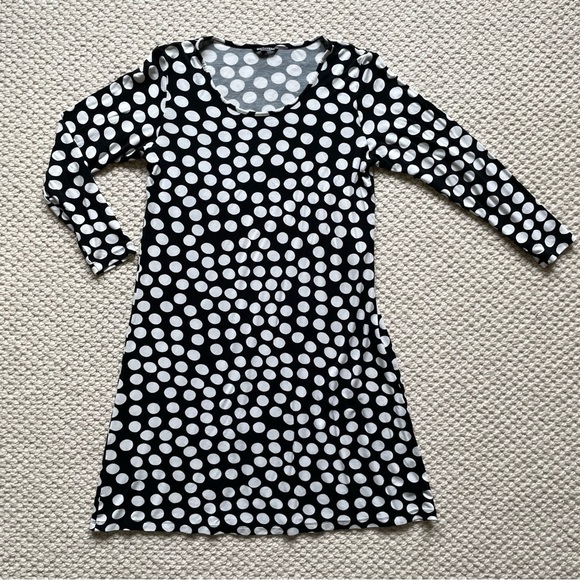 Marimekko Dresses & Skirts - Marimekko long-sleeved black & white polka dot dress